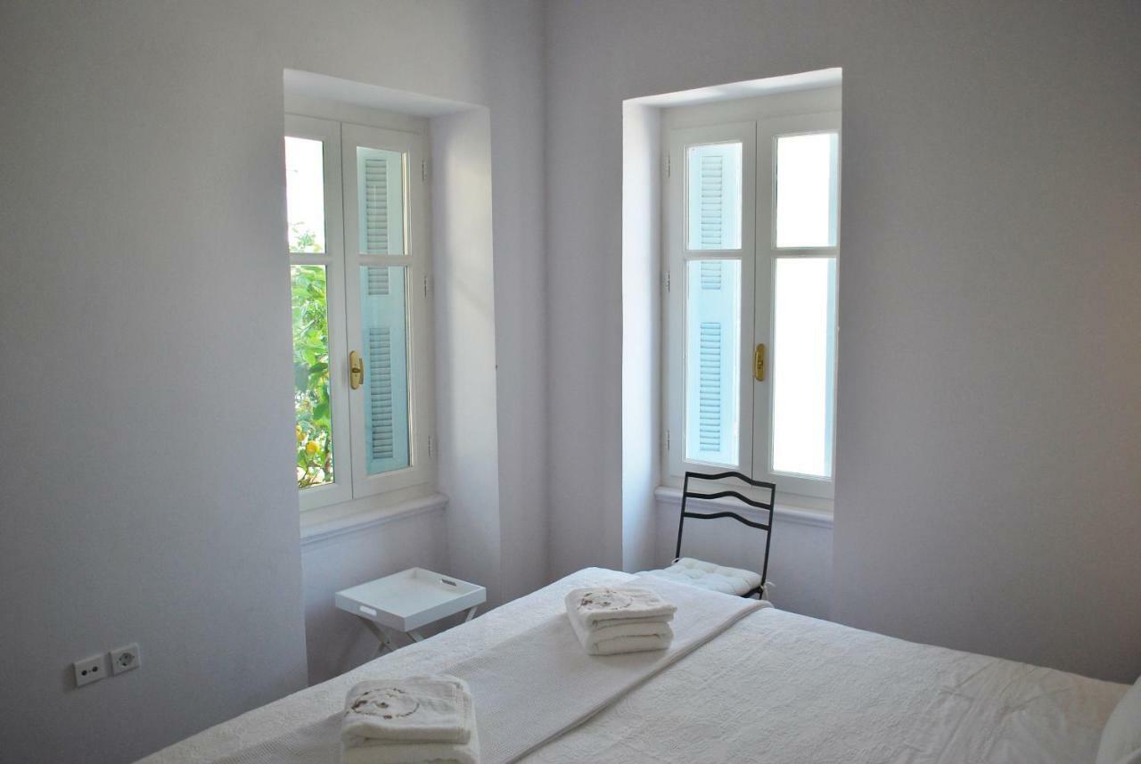 Villa "Pietra E Mare" Nafpaktos Exterior foto