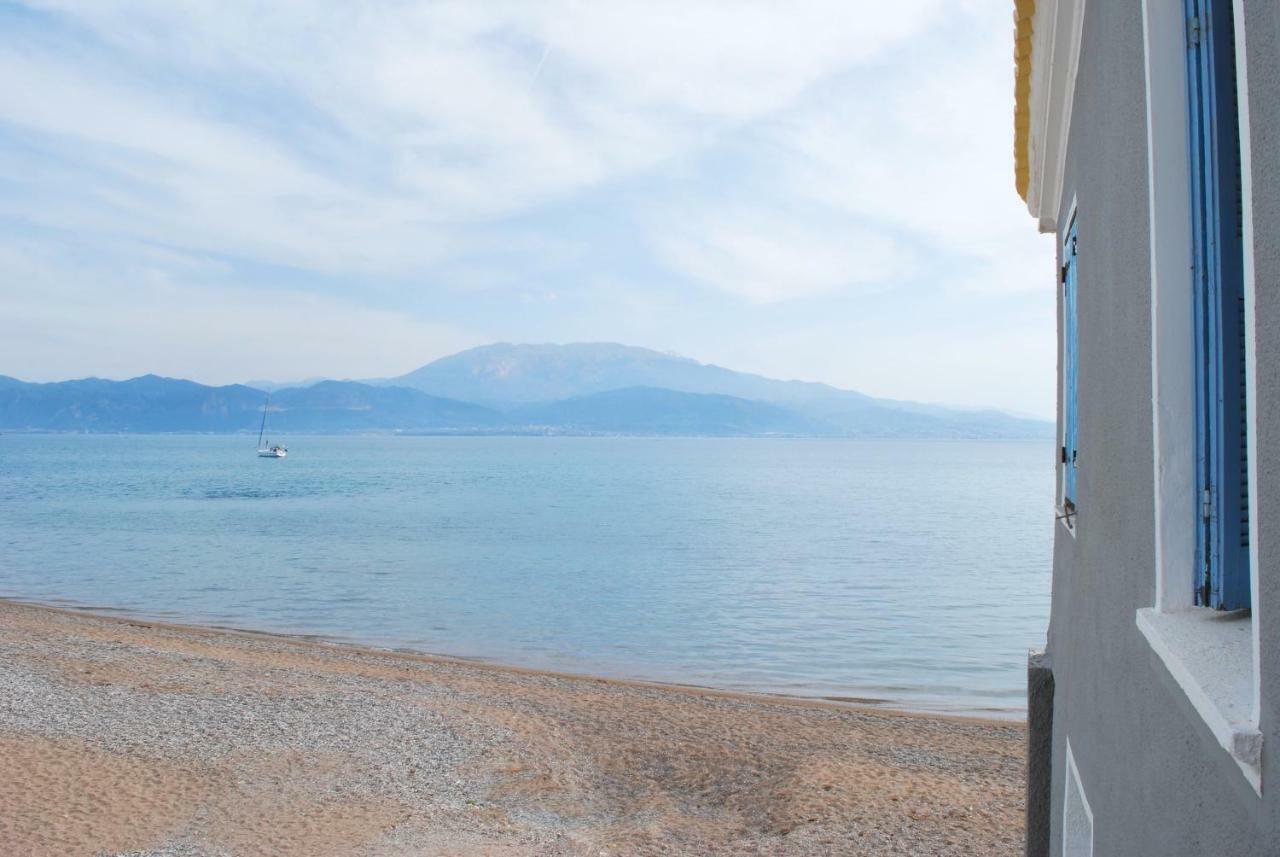 Villa "Pietra E Mare" Nafpaktos Exterior foto