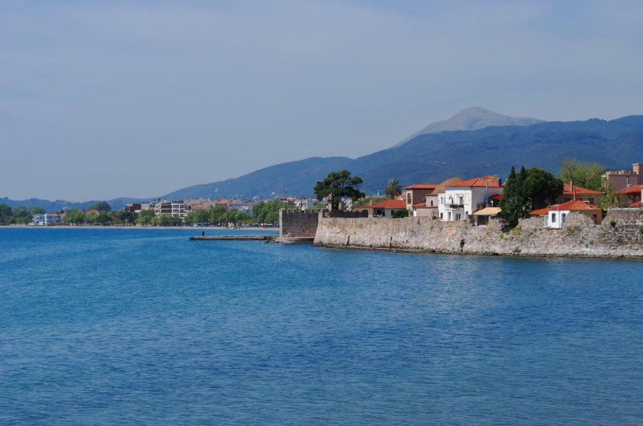 Villa "Pietra E Mare" Nafpaktos Exterior foto